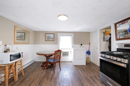 19 Jefferson St, Montgomery MA 01085-2821 exterior