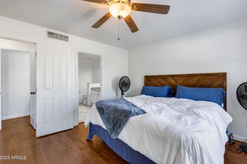 1944 Behrend Dr, Phoenix AZ 85027-3834 exterior