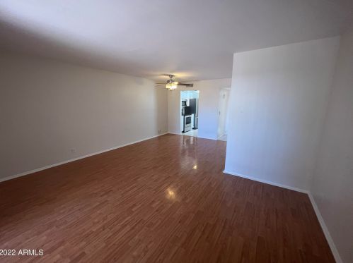 1165 Beryl Ave, Phoenix AZ  85020-1539 exterior