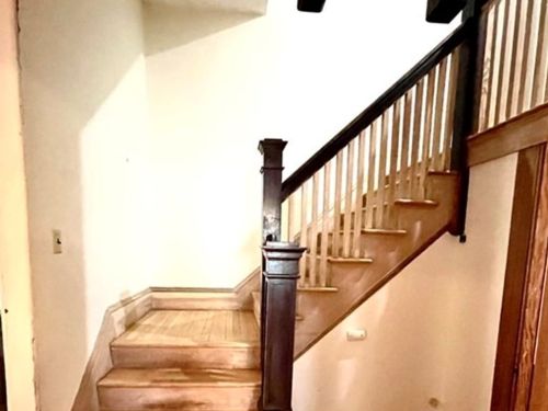 8 Hadwen Ln, Worcester MA 01602 exterior