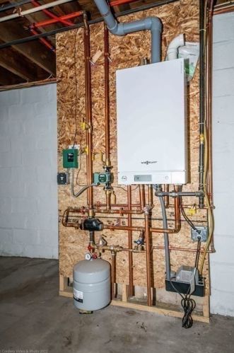 41 Worcester St, New Bedford MA 02745-1007 exterior