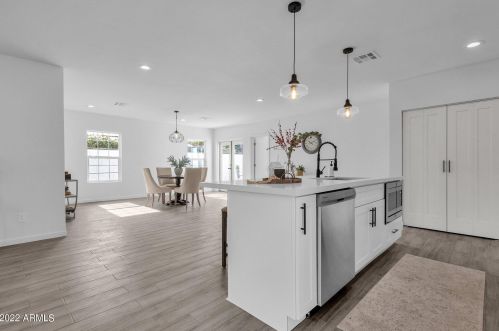 2538 9th St, Phoenix AZ  85006-1070 exterior