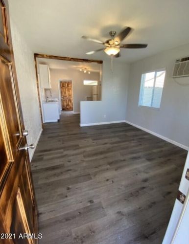 412 17 Dr, Phoenix AZ 85029-5931 exterior