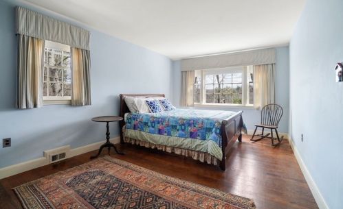 414 Westfield St, Dedham MA 02026-5626 exterior