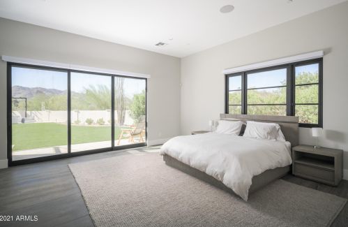 5833 46th Pl, Phoenix AZ  85018-1235 exterior