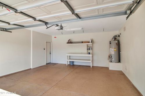 9118 Cypress St, Phoenix AZ 85003-1106 exterior