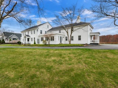 945 Main St, Shrewsbury, MA 01545-3312