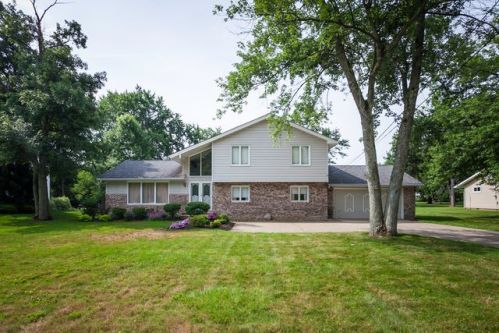 30480 Miles Rd, Cleveland, OH 44139-1239