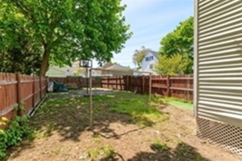 133 Bailey St, Lawrence MA 01843-1509 exterior