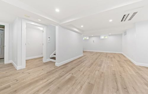 363 Pleasant St, Milton MA  02186-4764 exterior