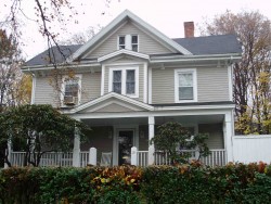 18 Vernon St, Newton, MA 02458-2026