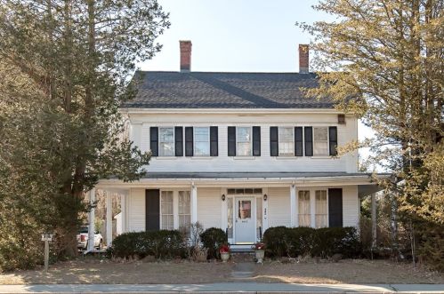 442 Washington St, Canton, MA 02021-3630