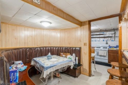 54 Meacham St, Belleville NJ 07109-1935 exterior