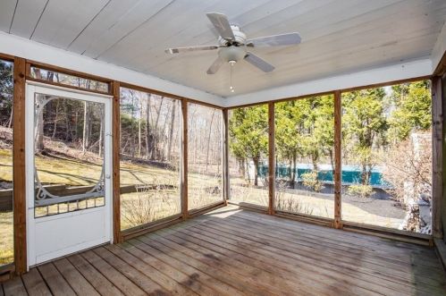 97 Hl St, Topsfield MA 01983-2410 exterior