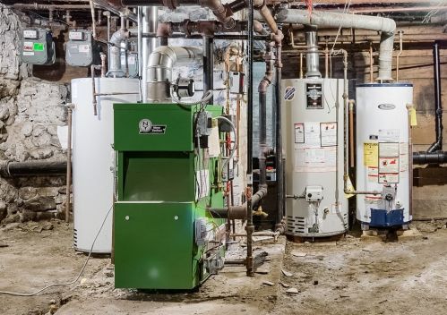 25 Marland Rd, Worcester MA 01606-3048 exterior