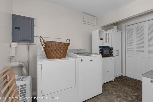 410 Belmont Ave, Tinton Falls NJ 07712-4706 exterior