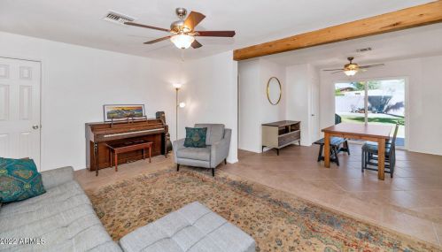 808 Cinnabar Ave, Phoenix AZ 85020-1736 exterior