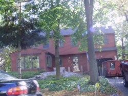 67 Maplewood Ave, Newton, MA 02459-2527