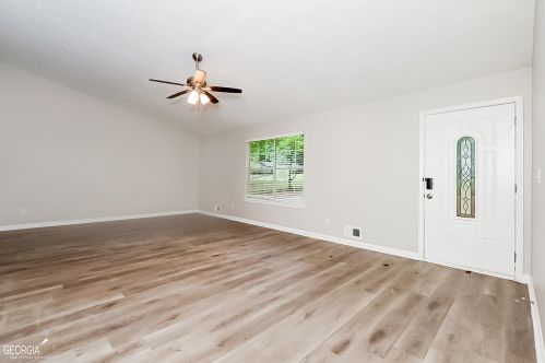 123 Stagecoach Trl, Stockbridge GA  30281-1952 exterior