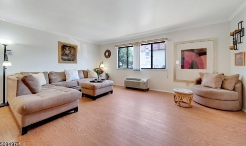 46 Watsessing Ave, Belleville NJ  07109-1228 exterior