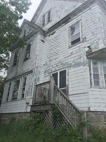 15 Hudson Ave, Lawrence, MA 01841-4922