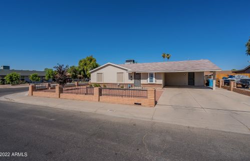 3602 72nd Dr, Phoenix AZ  85033-4304 exterior