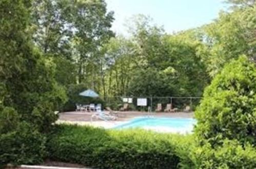 117 Tall Oaks Dr, Weymouth MA 02190-3549 exterior