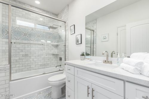 2229 Cambridge Ave, Phoenix AZ  85006-1321 exterior