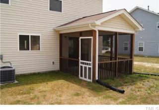 622 Chalcedony Ct, Durham NC  27703-2691 exterior