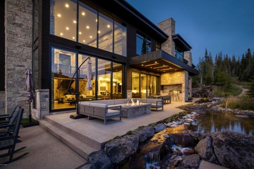 216 White Pne Cyn Rd, Park City UT 84060-6514 exterior