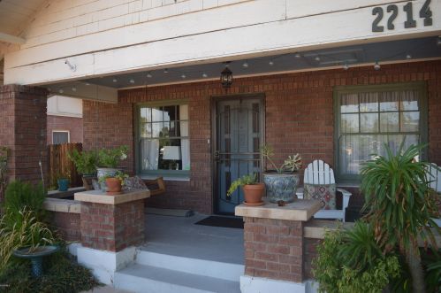 2214 12th St, Phoenix, AZ 85006-1702