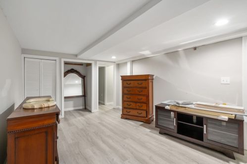 859 Pleasant St, Canton MA 02021-3317 exterior