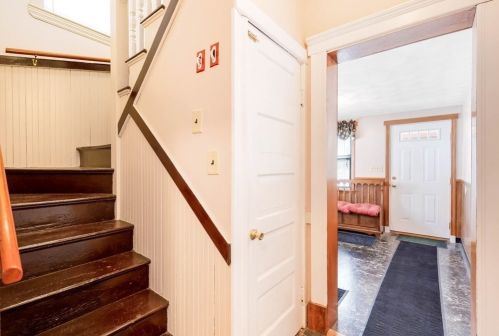 54 Everett St, Everett MA 02149-1102 exterior