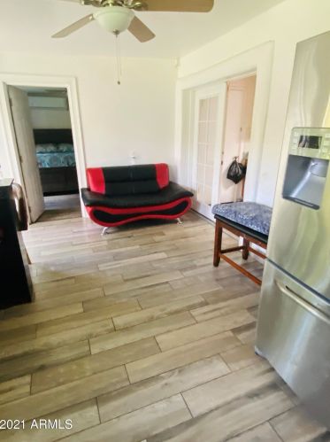 4109 Catalina Dr, Phoenix AZ 85031-3841 exterior