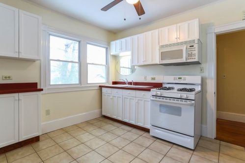 29 Fairview St, Dedham MA 02026-3254 exterior