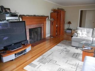 2 Nottingham Rd, Lynnfield MA  01940-2212 exterior