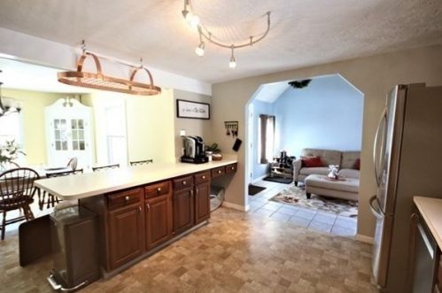 280 Pleasant St, Worcester MA 01609-3201 exterior