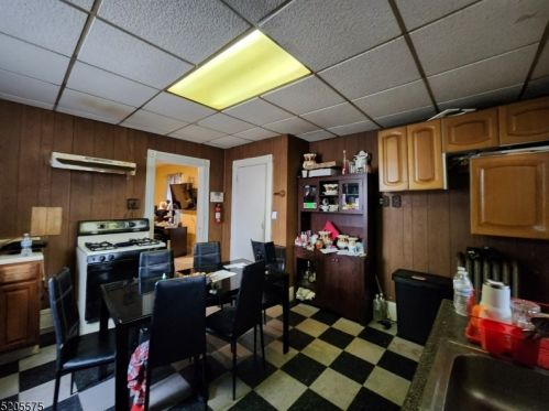 230 Belleville Ave, Belleville NJ 07109-1616 exterior