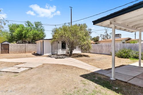 2521 11th St, Phoenix AZ 85006-1038 exterior