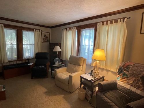 30 Circuit Ave, Worcester MA  01603-2126 exterior