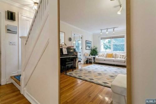 238 Hickory Ave, Tenafly NJ  07670-1545 exterior