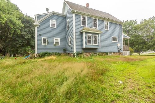 382 Washington St, East Bridgewater MA  02333-1241 exterior