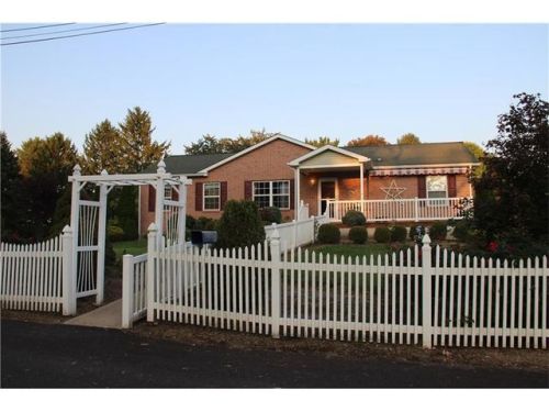 16 Ideal Dr, Cheswick, PA 15024-9508