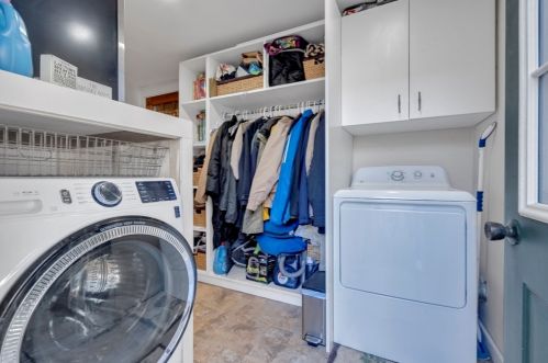 3 Hillsboro St, Quincy MA 02169-8913 exterior