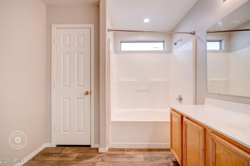 2715 Beautiful Ln, Phoenix AZ 85042-7073 exterior