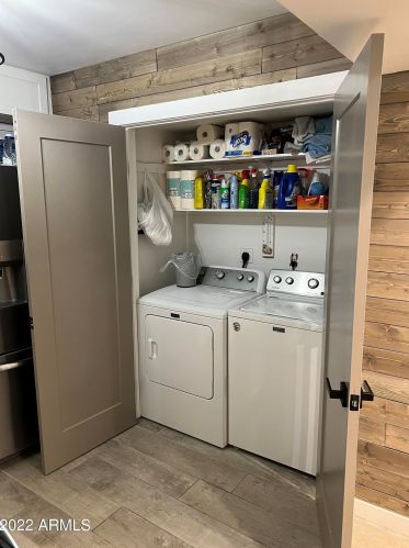 4927 43rd St, Phoenix AZ 85050-3358 exterior