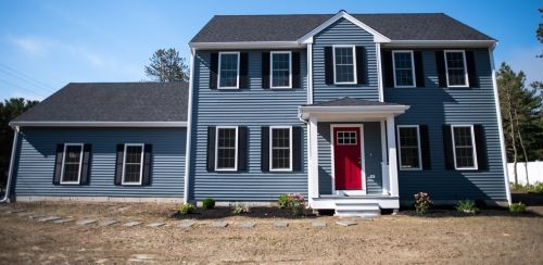 252 Charge Pond Rd, Wareham MA  02571-1108 exterior