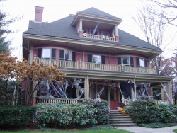 27 Orient Ave, Newton, MA 02459-1425