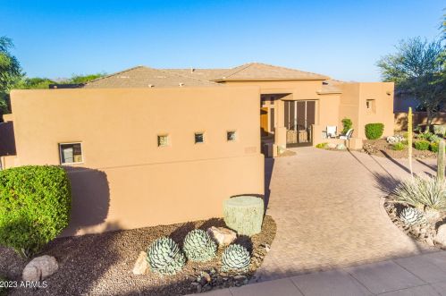 22843 54th St, Phoenix AZ  85054-7199 exterior