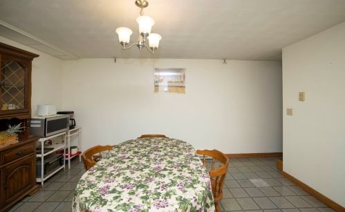 95 Copley Dr, Taunton MA 02780 exterior